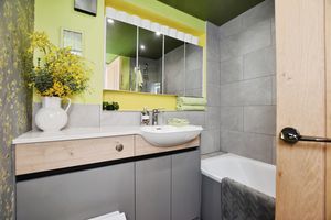 Photo 14- click for photo gallery